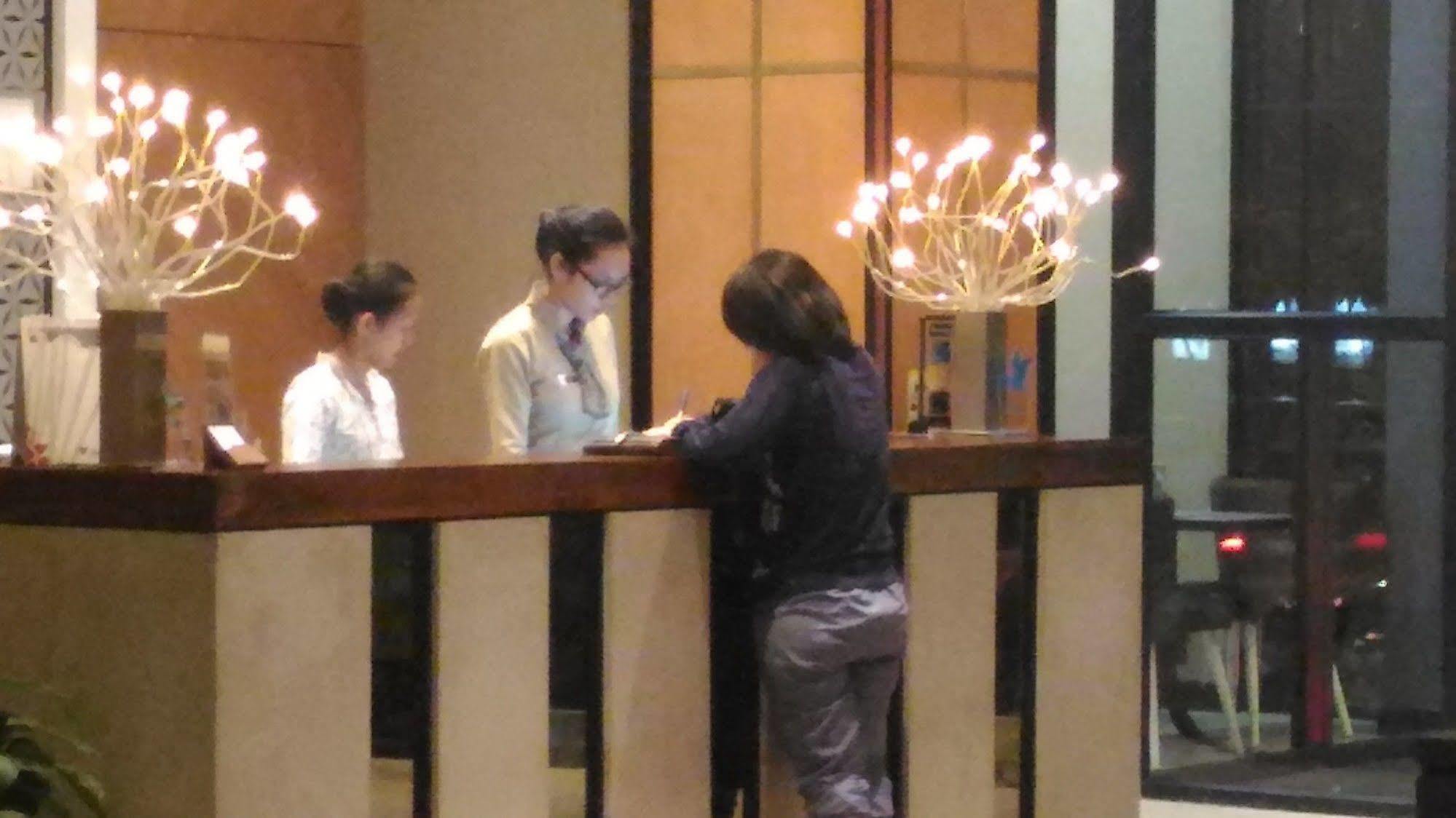 Grand Kangen Hotel Urip Sumoharjo Yogyakarta Exterior foto